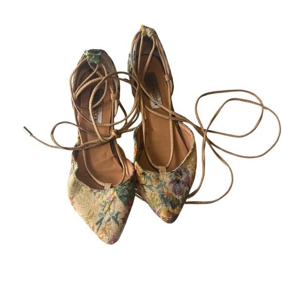 Steve Madden Floral Lace-Up Walkie Flats | Vintage Tapestry Ballet Shoes - Picture 3 of 12